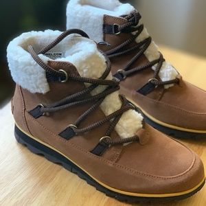 Brand New!!  Sorel Harlow Lace Booties